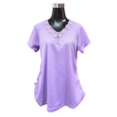 Polera Con Cuello V De Encaje