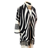 Tapado Corto Oversize Manga Ancha 3/4 Con Flecos